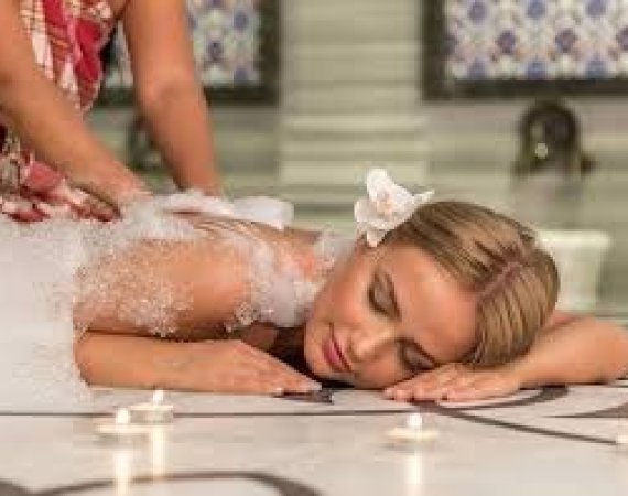DELUXE SPA